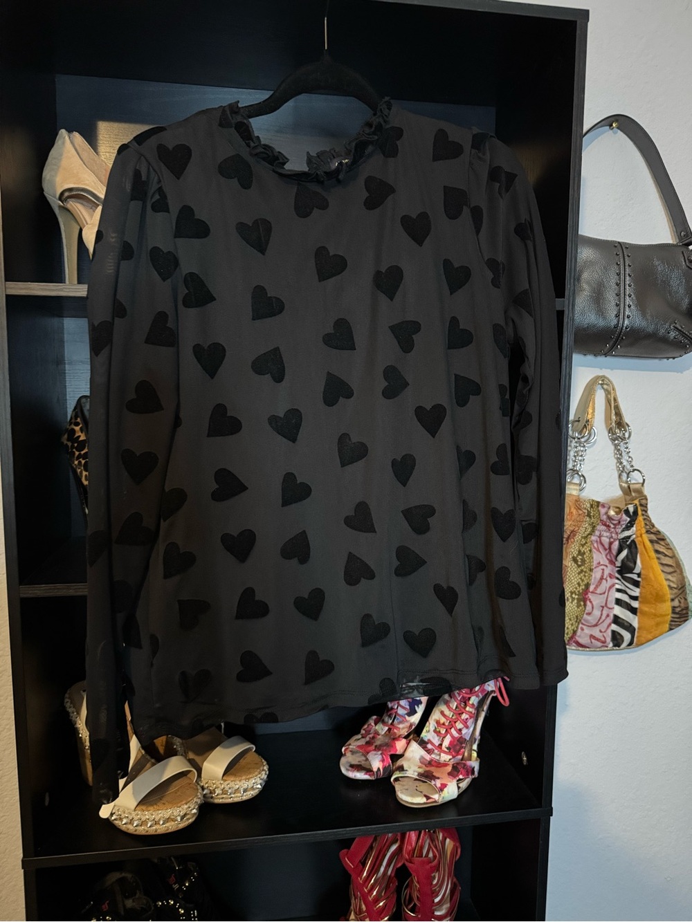 Adrienne Vittadini Black Heart Print Long Sleeve Top